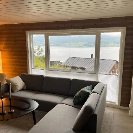 Ferienhaus Nettes Ferienhaus In Gjemnes Mit Grill, Terrasse Und Garten *