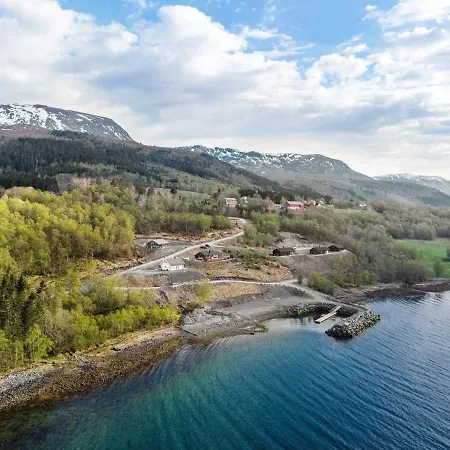 Nettes Ferienhaus In Gjemnes Mit Grill, Terrasse Und Garten Stokke (More og Romsdal)